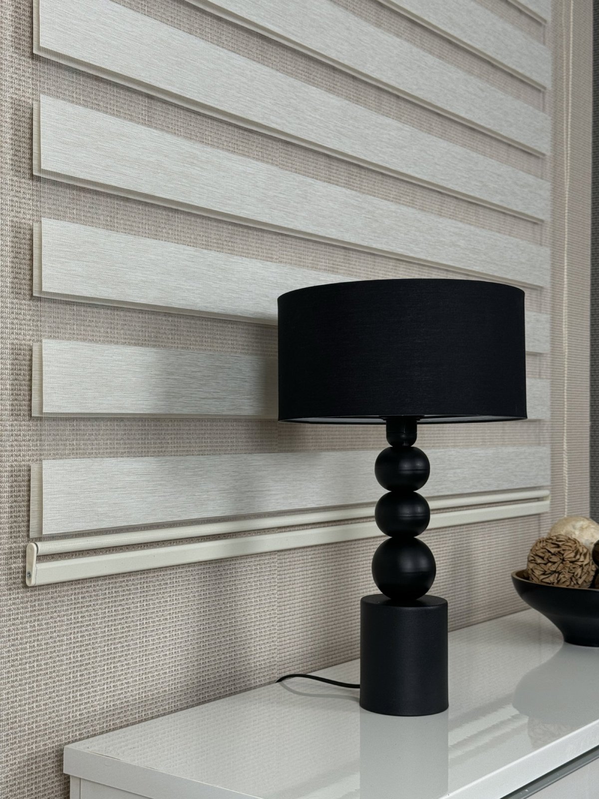 Ekru Bambu Zebra Perde, Standart Metal Kasalı Yüksek Kalite Kornişe Kolay Montaj Seçenekli