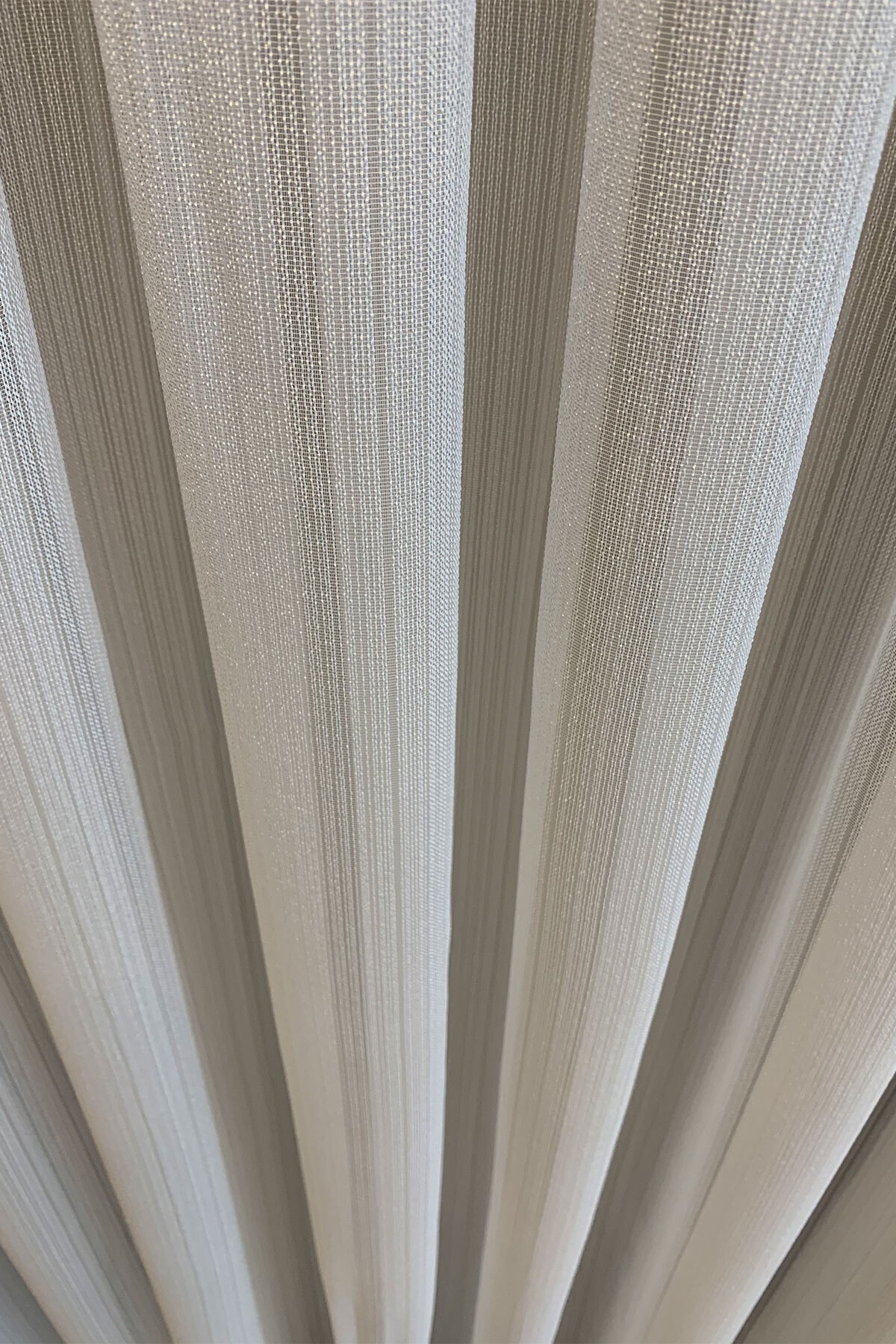 Çizgili Tül Dökümlü Parlak 200cm X 260cm